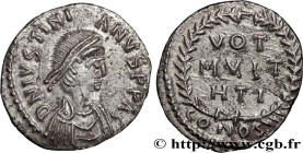 JUSTINIAN I
Type : Silique 1er type 
Date : c. 534-539 
Mint name / Town : Carthage 
Metal : silver 
Millesimal fineness : 900  ‰
Diameter : 15  mm
Or...