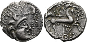 GALLIEN. ARMORICA. Abrincatui? Billon-Stater ø 19mm (6.38g). 80 - 50 v. Chr. Vs.: Stilisierter menschlicher Kopf n. r. umgeben von Perlschnüren. Rs.: ...