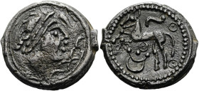 GALLIEN. NORDGALLIEN UND GALLIA BELGICA. Parisii. ø 18mm (3.77g). 1. Jh. v. Chr. Vs.: Bartloser Kopf mit Diadem n. r., davor überlappende Halbkreise. ...