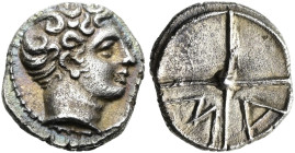 SÜDFRANKREICH. MASSALIA. Obol ø 10mm (0.94g). 350 - 215 v. Chr. Vs.: Jugendlicher männlicher Kopf n. r. Rs.: Vierspeichiges Rad mit M-A. SNG Cop. 722;...