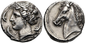 SIZILIEN. SIKELOPUNIER. "M" (Feldlager). Tetradrachme ø 25mm (16.83g). 320 - 300 v. Chr. Mzst.Lagermünzstätte (in Entella?). Vs.: Kopf der Tanit-Perse...