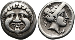 MAKEDONIEN. NEAPOLIS. Drachme ø 14mm (3.49g). 400 - 360 v. Chr. Vs.: Gorgoneion. Rs.: Ν-Ε/Ο-Π, Nymphenkopf n. r. in rundem Incusum, r. unten Taube. SN...