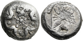 MAKEDONIEN. STAGIRA. Stater ø 17mm (8.45g). ca. 520 - 489 v. Chr. Vs.: Kleine Rosette, um die sich radial ein bärtiger Männerkopf im archaischen Stil ...