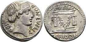 RÖMISCHE REPUBLIK NACH 211 V. CHR. L. Scribonius Libo, 62 v. Chr. Denar ø 19mm (4.03g). Mzst.Rom. Vs.: LIBO / BON EVENT, Kopf des Bonus Eventus mit br...