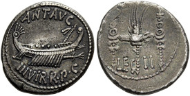 RÖMISCHE REPUBLIK NACH 211 V. CHR. Marcus Antonius, 32 - 31 v. Chr. Denar ø 18mm (3.34g). Mzst.mit Marc Anton ziehend, vielleicht Patras. Vs.: ANT AVG...