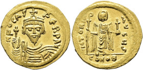 Phocas, 602 - 610 n. Chr. Solidus ø 21mm (4.46g). 607 - 609 n. Chr. Mzst.Konstantinopel. Vs.: d N FOCAS PERP AV, drapierte Panzerbüste mit Krone u. Kr...