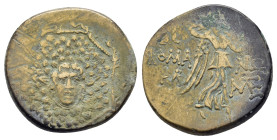 PONTOS. Komana.Struck under Mithradates VI (Circa 105-90 or 90-85 BC).Ae.
Obv : Aegis.
Rev : KOMA - NΩN.
Nike advancing right, holding wreath and palm...