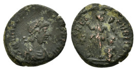 HONORIUS (393-423). Ae. Nicomedia.

Condition : Good very fine.

Weight : 1.27 gr
Diameter :12.55 mm
