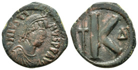 JUSTIN I (518-527). Half Follis. Cyzicus.

Condition : Good very fine.

Weight :8.86 gr
Diameter :24.52 mm