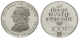 Frankreich
Fünfte Republik, seit 1958
100 Francs PLATIN 1987. 230. Geburtstag von Joseph Marquis de La Fayette. 20 g. 999/1000.
Polierte Platte
