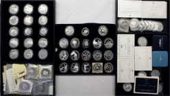 Frankreich
Lots
85 Silbergedenkmünzen in 2 Sammelschatullen, einige in Originalverpackung. Dabei 1 1/2 Euro FiFa 2004, Winterspiele Turin 2006, Fech...