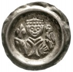 Donauwörth, königliche Münzstätte
Friedrich II., 1215-1250
Brakteat o.J. Hüftbild des Königs mit Lilie und einem Falken.
vorzüglich, schöne Patina...