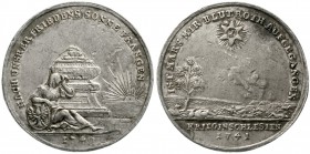 Schlesien
Silbermedaille 1740/1741 a.d. schlesischen Krieg. 32 mm; 9,63 g.
sehr schön/vorzüglich, kl. Kratzer, schöne Patina