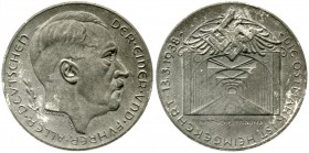 Drittes Reich
Zinkmedaille 1938 von Hanisch-Concée. Kopf Hitler r./Innbrücke Braunau. Etui, 36 mm.
vorzüglich, teils leicht korrodiert