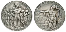 Münchner Medailleure
Karl Goetz
Silbermedaille 1930 auf die Pfalz-und Rheinlandräumung. 36 mm, 19,21 g. Im Etui.
vorzüglich, mattiert