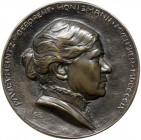 Münchner Medailleure
Hans Schwegerle
Eins. Bronzegußmedaille 1909 (C. Poellath) auf Paula Heintz, geb. Honigmann. 118,8 mm. Auflage nur 22 Exemplare...