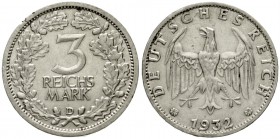 Kursmünzen
3 Reichsmark, Silber 1931-1933
1932 D. sehr schön/vorzüglich, Schrötlingsfehler am Rand