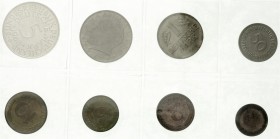 Kursmünzensätze
1 Pfennig - 5 Deutsche Mark, 1964-2001
1968 G. O.B.H. 2 Pfennig magnetisch. Auflage 2372 Sätze.
Polierte Platte