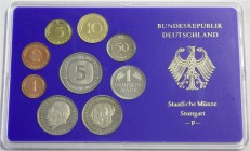 Kursmünzensätze
1 Pfennig - 5 Deutsche Mark, 1964-2001
1975 F. Seltene Variante mit 5 Pfennig alte Wertseite "dicke Körner". Die 5 Pfennigstücke 197...
