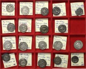 Deutsche Münzen bis 1871
Schuber mit 19 Brakteaten des Bodensee-Gebiets: 14 X Konstanz, 3 X St. Gallen, 2 X Lindau.
meist sehr schön