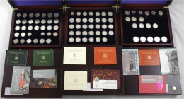 Ausland
Europa
Karton mit umfangreicher Euro-Sammlung von Andorra bis Zypern ab 2001. In 7 Leuchtturm-Sammelschatullen. Euro Gedenk- und- Kursmünzen...