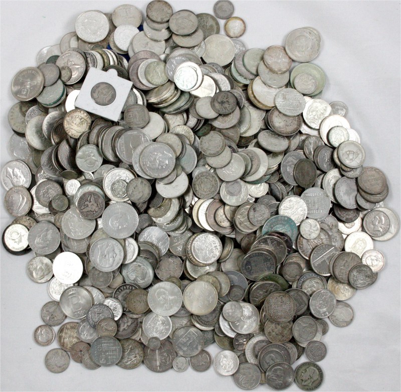 Sammlungen allgemein
alle Welt
Karton mit ca. 14 Kilo Silbermünzen aus aller W...