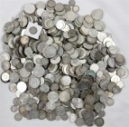 Sammlungen allgemein
alle Welt
Karton mit ca. 14 Kilo Silbermünzen aus aller Welt (brutto) ab ca. 1840. Eventuell Fundgrube, besichtigen.
untersch....