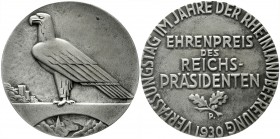 Deutschland
Weimarer Republik, 1919-1933
Ehrenpreis des Reichspräsidenten 1930. Verfassungstag/Rheinlandbefreiung. 79 mm.
sehr schön/vorzüglich