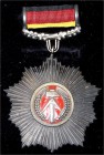 Deutschland
DDR, 1948-1990
Vaterländischer Verdienstorden in Silber. Gestempelt 925. Im Originaletui.
vorzüglich