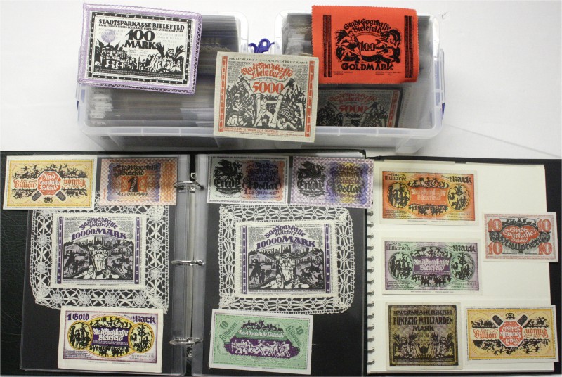 Deutsches Notgeld und KGL
Bielefeld
Hochwertige Sammlung in 2 Alben und 2 Boxe...