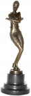 Skulpturen und Plastiken
Bronzeskulptur "Tänzerin im geblümten Kostüm" auf Marmorsockel. Signiert F. Paris. Gesamthöhe 37,5 cm