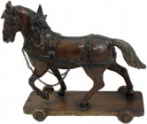 Spielzeug
Elastolin "Zugpferd einzel 1802/3", auf hölzerne Rollplatte montiert, wohl vor 1925. 24 X 25 X 10 cm. Unter der Rollplatte Typenschild des ...