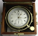 Uhren
Sonstige Uhren
Schiffs-Chronometer GLASHÜTTE im Original-Holzkasten. 18,5 X 18,5 X 18,5 cm