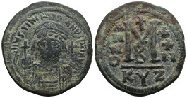 Justinian I (527-565 AD). Kyzikos. dated RY 22 = 548/9
AE Follis (35,7mm 19,7g)
Obv: DN IVSTINIANVS PP AVG, Helmeted and cuirassed bust facing, hold...