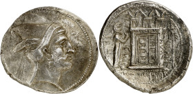 * Reino de Persis. (s. III a.C.). Bagadates I. Tetradracma. (S. 6186) (BMC. XXVIII, 2). Anv.: Su cabeza con gran bigote y barba corta, tocada con gorr...