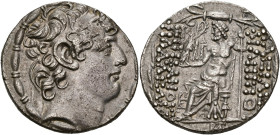 ROYAUME SÉLEUCIDE, Philippe Philadelphe (95-76), AR tétradrachme, 88-76 av. J.-C., atelier incertain en Cilicie (Tarse). D/ T. diad. à d. R/ ΒΑΣΙΛΕΩΣ∕...