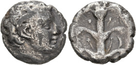 CYRENAIQUE, CYRENE, AR didrachme, vers 300 av. J.-C. D/ T. de Carneios à d. R/ [KY-PA] Plant de silphion. À d., corne d'abondance. BMC 229; SNG Cop. 1...