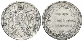 ROMA. Clemente XII (Lorenzo Corsini), 1730-1740. Testone 1735 a.V. Ag, gr. 8,08 . Dr. CLEMENS XII - PONT M A V. Stemma sormontato da triregno e chiavi...