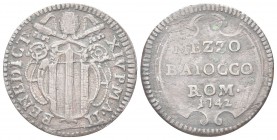ROMA. Benedetto XIV (Prospero Lorenzo Lambertini), 1740-1758. Mezzo Baiocco 1742 a. II. Æ, gr. 5,20 . Dr. BENEDICT - XIV P M A II. Stemma sormontato d...