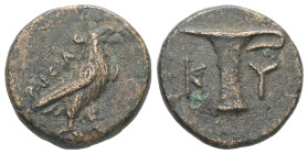 Aeolis, Kyme Ae, 3.79 g 16.77 mm. Circa 350-250 BC. Unknown magistrate.
Obv: Eagle standing right.
Rev: One-handled cup right.
Ref:Cf. SNG Copenhagen ...