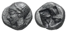 Ionia, Phokaia. AR Diobol. 1.18 g. - 9.58 mm. Circa 521-478 BC.
Obv.: Archaic Female head (nymph?) left, wearing earring and helmet or close fitting c...