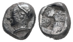 Ionia, Phokaia. AR Diobol. 1.26 g. - 9.24 mm. Circa 521-478 BC.
Obv.: Archaic Female head (nymph?) left, wearing earring and helmet or close fitting c...
