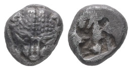 Ionia, Samos. AR Diobol. 0.90 g. - 7.91 mm. Circa 520-480 BC.
Obv.: Facing head of a panther.
Rev.: incuse square punch.
Ref.: Traité 445; SNG Kayhan ...