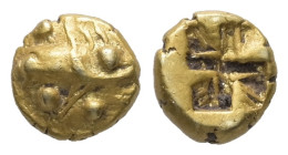 Mysia, Kyzikos. EL Myshemihekte 1/24 Stater, 0.62 g. - 6.57 mm. Circa 600-550 BC.
Obv.: Forepart of tunny right; surrounded by pellets
Rev.: Quadripar...
