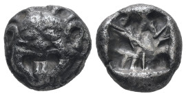 Mysia, Parion. AR Drachm, 3.47 g. – 13.01 mm. 5th century BC.
Obv.: Facing gorgoneion with protruding tongue.
Rev.: Disorganized linear pattern within...