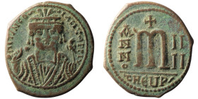 Maurice Tiberius (AD 582-602). Theoupolis (Antioch). dated RY 4 = 585/6
AE Follis (33mm, 12,41g)