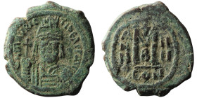 Maurice Tiberius (AD 582-602). Constantinople. dated RY 4 = 585/6
AE Follis (31mm, 12,23g)