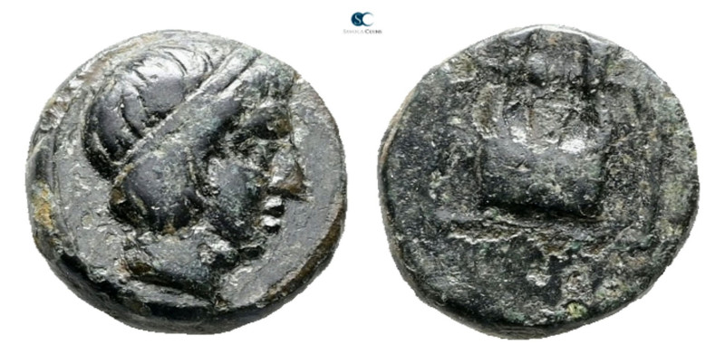 Ionia. Kolophon circa 390-350 BC. 
Bronze Æ

10 mm, 1,67 g



Very Fine