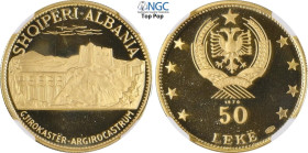 Albania, Socialist Republic (1945-1990), 50 Leke 1970, Budapest mint, mintage: 100, Rara KM-53.3, Au 26 mm, 9,87 g, eccelsa qualità, in Slab NGC PF69 ...