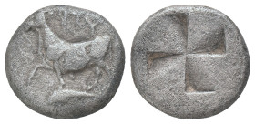 THRACE. Byzantion. (340-320 BC). Drachm
Obv: ΠΥ. Bull standing left on dolphin.
Rev: Mill-sail incuse.
SNG BM Black Sea 36-41. Condition : Good ver...